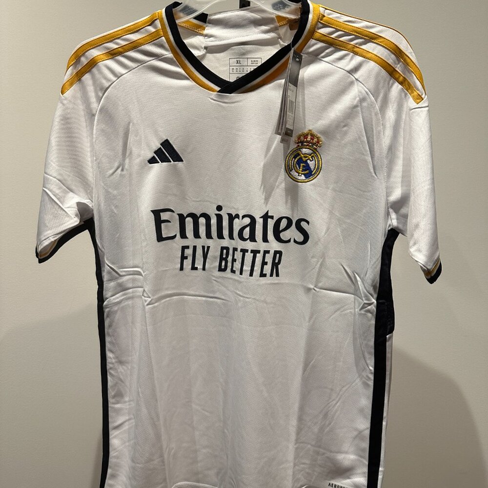 Real Madrid 23/24 Home Jersey | Size L Vintage Soccer Kit | Rare Past Season Kit